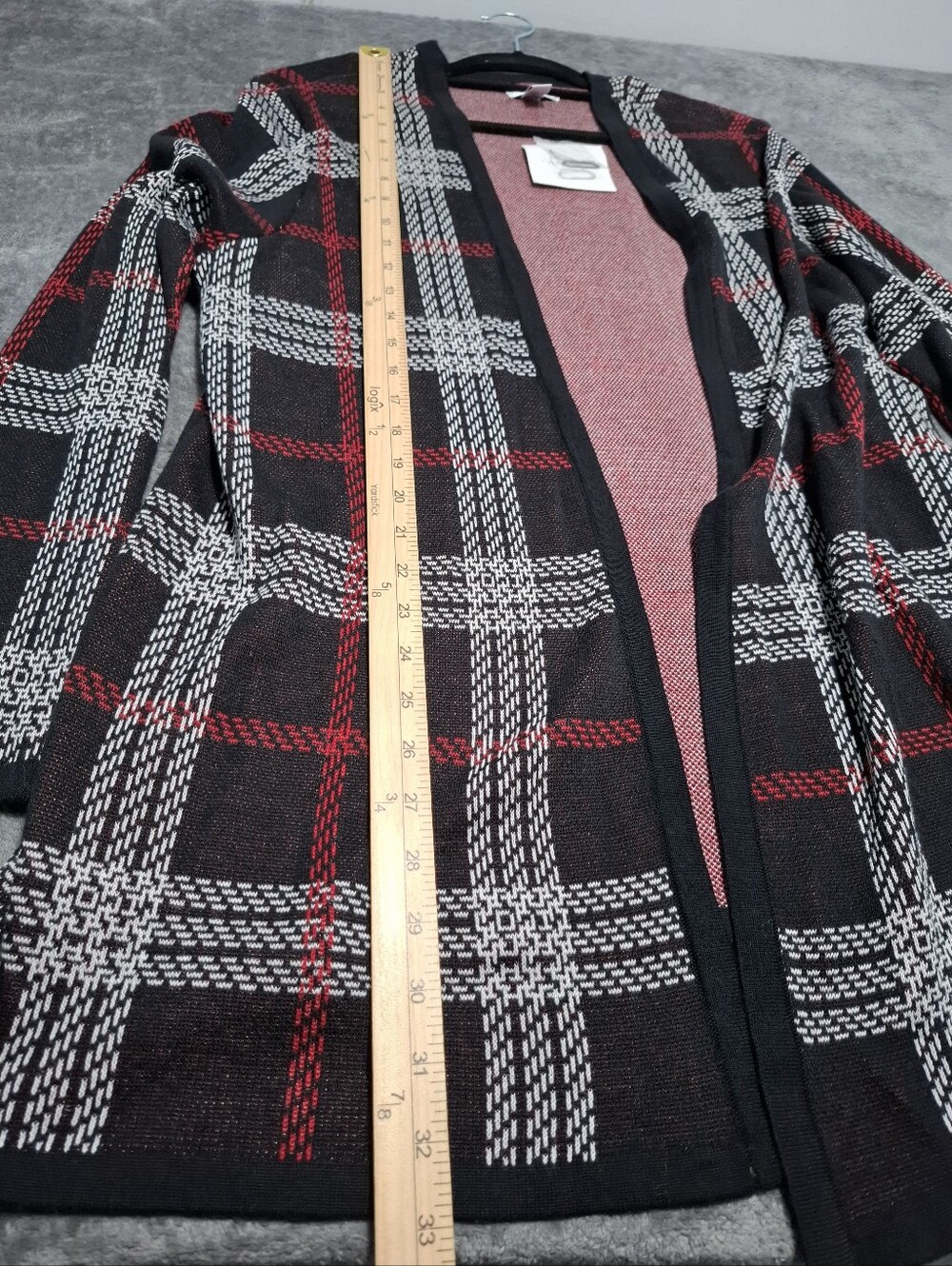 Croft & Barrow Open Cardigan Womens 1X Black White Red Plaid Long Sleeve Sweater - Picture 6 of 9